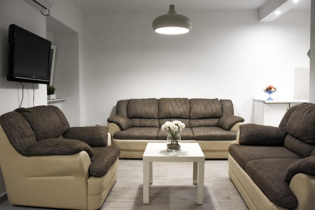 Apartment Nona Šmrika Buitenkant foto