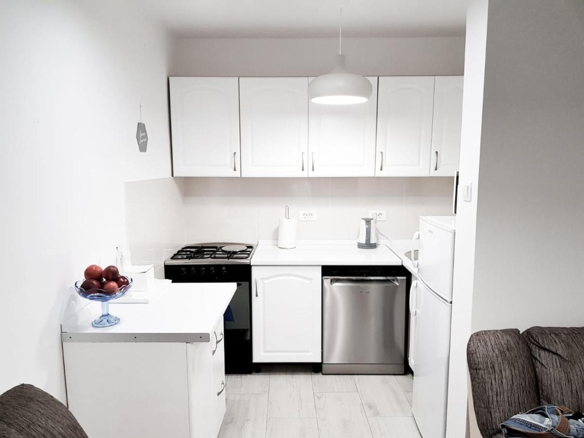 Apartment Nona Šmrika Buitenkant foto